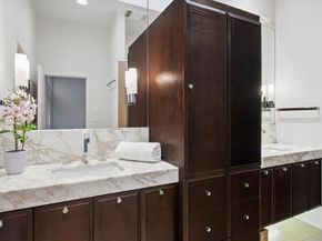 3210  Elizabeth Street , Dallas Texas 75204