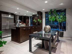 3210  Elizabeth Street , Dallas Texas 75204