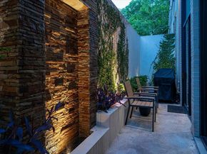 3210  Elizabeth Street , Dallas Texas 75204