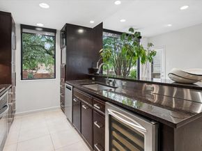 3210  Elizabeth Street , Dallas Texas 75204