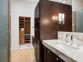 3210  Elizabeth Street , Dallas Texas 75204