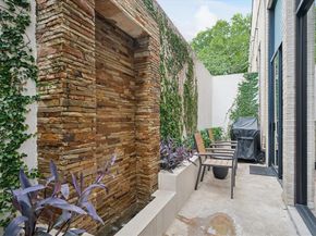 3210  Elizabeth Street , Dallas Texas 75204