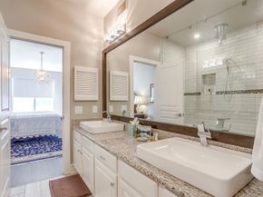 3333  Darcy Street  2203, Fort Worth Texas 76107