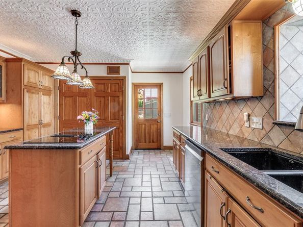 6903  Vivian Avenue , Dallas Texas 75223
