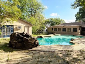 1118  Bryant Street , Benbrook Texas 76126