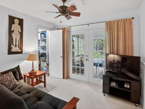 511  Red Coat Lane , Arlington Texas 76002
