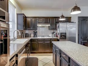 706  Gentry Drive , Arlington Texas 76018