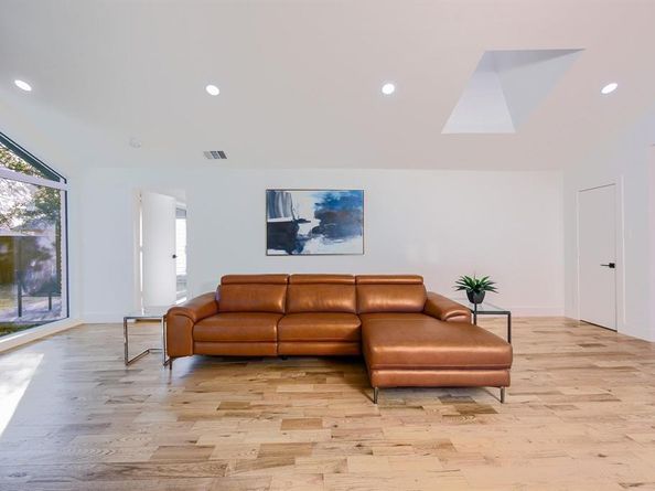 4048  Allencrest Lane , Dallas Texas 75244