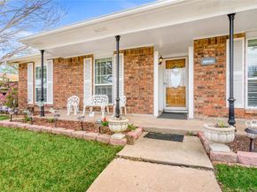 1813  Dodge Trail , Grand Prairie Texas 75052