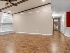 1813  Dodge Trail , Grand Prairie Texas 75052