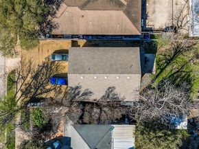 735 W 10th Street , Dallas Texas 75208