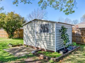 10508  Holly Grove  , Fort Worth Texas 76108