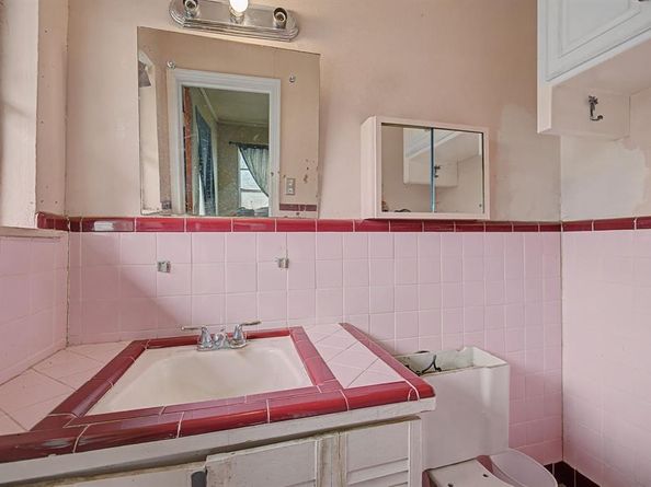 4113  Canyon Trail , Lake Worth Texas 76135