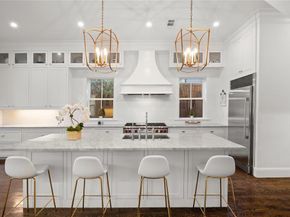 7040  Gaston Avenue , Dallas Texas 75214