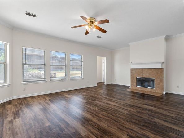 1030  Estates Drive , Kennedale Texas 76060