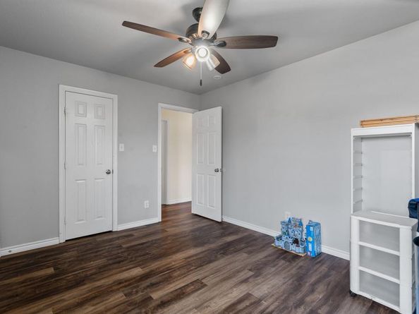 1030  Estates Drive , Kennedale Texas 76060