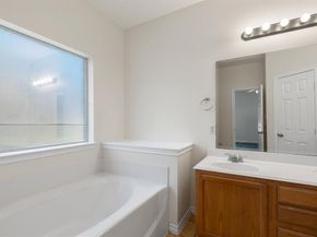 1030  Estates Drive , Kennedale Texas 76060