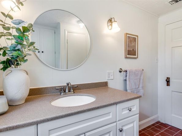 4117  Locke Avenue , Fort Worth Texas 76107