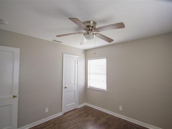 1109  Edgefield Drive , Garland Texas 75040