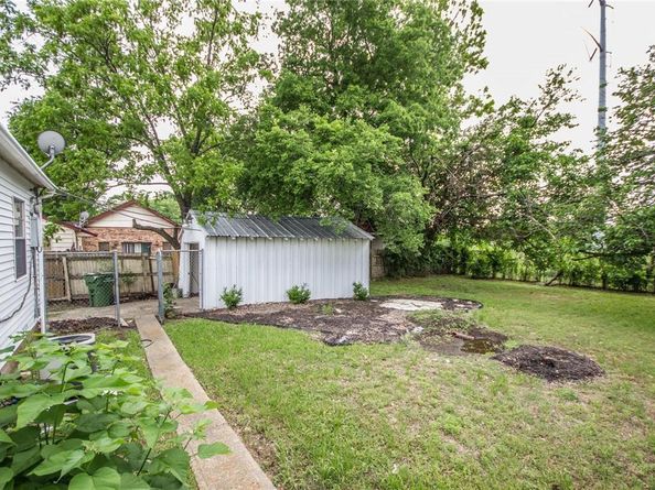 1109  Edgefield Drive , Garland Texas 75040