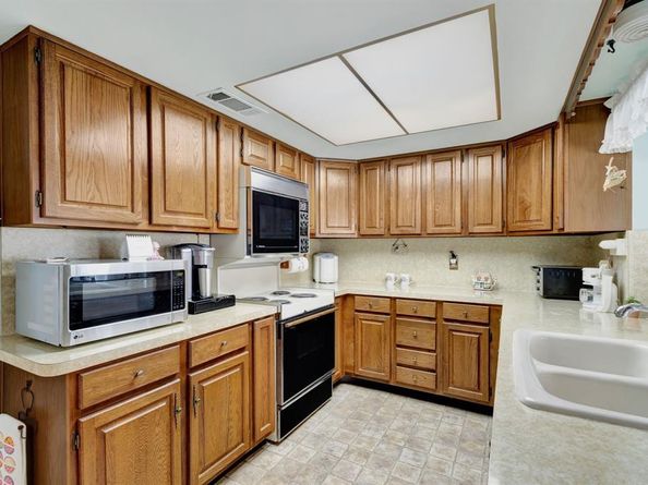 2103  Bordeaux Drive , Carrollton Texas 75007