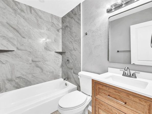 2718  Branch Oaks Drive , Garland Texas 75043