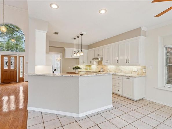 1869  Vintage Court , Corinth Texas 76210