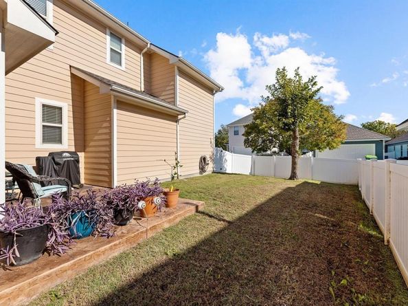 1424  Live Oak Lane , Savannah Texas 76227