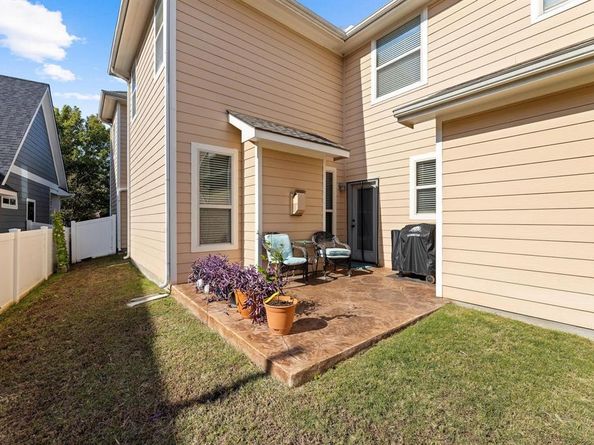 1424  Live Oak Lane , Savannah Texas 76227