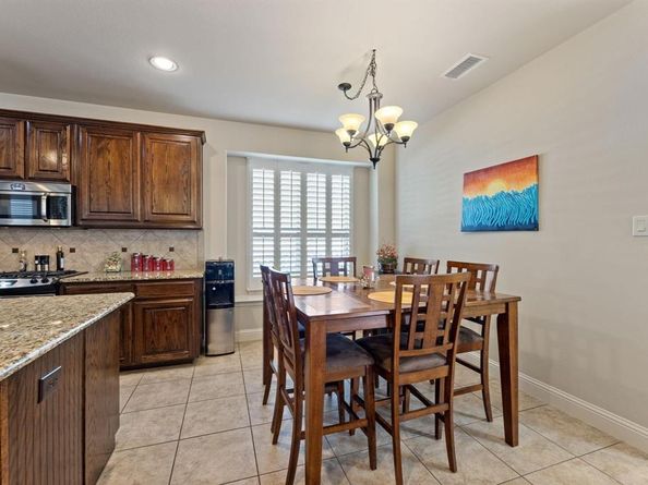 1424  Live Oak Lane , Savannah Texas 76227