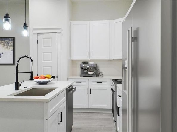 2662  Sutton Street , Dallas Texas 75210