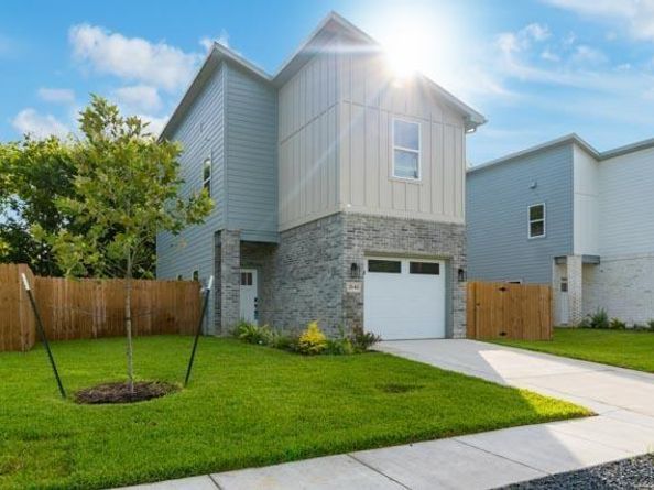 2662  Sutton Street , Dallas Texas 75210