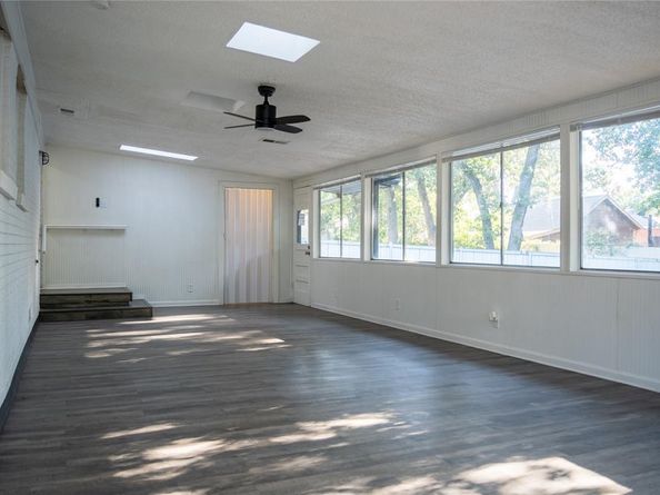 1014  Lucille Street , Irving Texas 75060