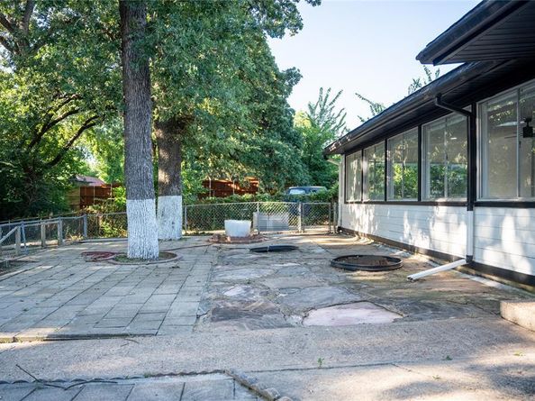 1014  Lucille Street , Irving Texas 75060