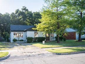 1014  Lucille Street , Irving Texas 75060