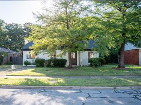1014  Lucille Street , Irving Texas 75060