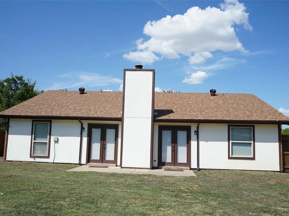 316  Juniper Drive , Arlington Texas 76018