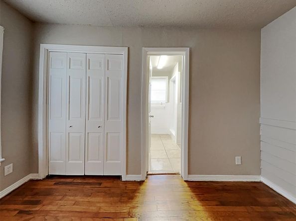 2624  Meaders Avenue , Fort Worth Texas 76112