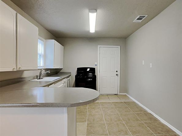 2624  Meaders Avenue , Fort Worth Texas 76112