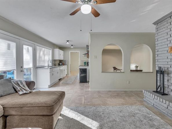 4829  ASH GLEN Lane , The Colony Texas 75056