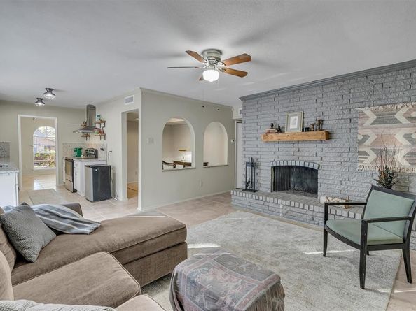 4829  ASH GLEN Lane , The Colony Texas 75056