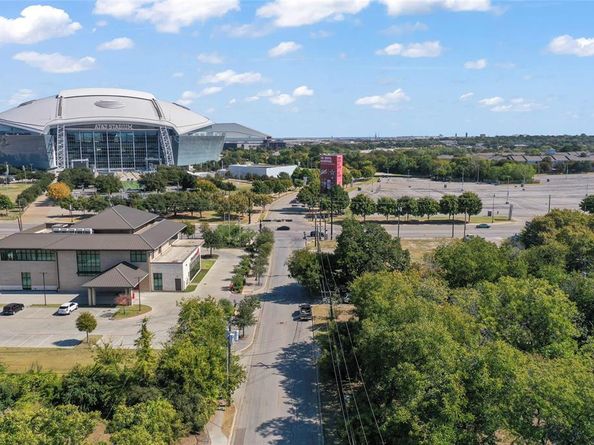 706 E Rogers Street , Arlington Texas 76011