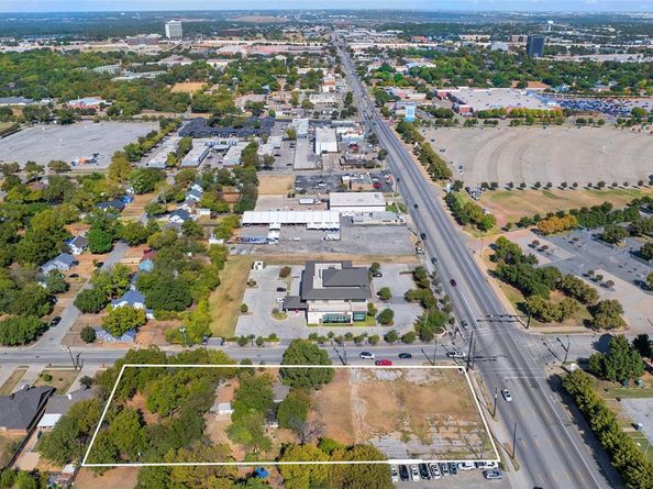 706 E Rogers Street , Arlington Texas 76011