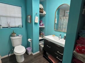 7805  Wanebe Drive , Dallas Texas 75235