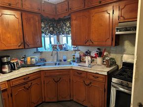 7805  Wanebe Drive , Dallas Texas 75235