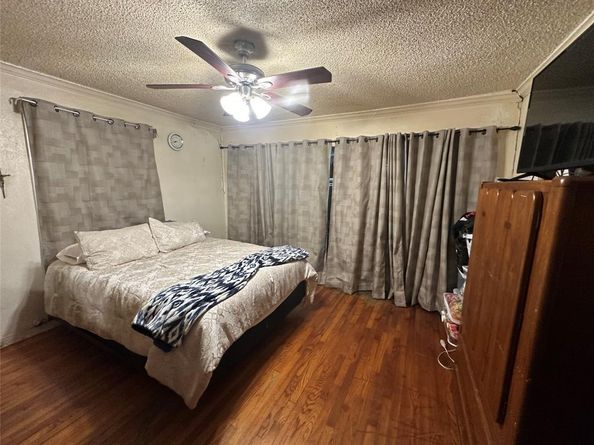 7805  Wanebe Drive , Dallas Texas 75235