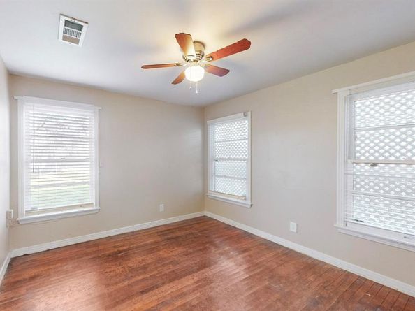 7629  Lake June Road , Dallas Texas 75217