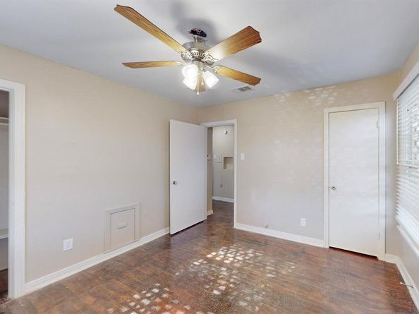 7629  Lake June Road , Dallas Texas 75217