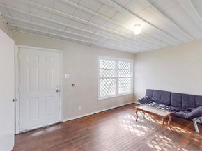 7629  Lake June Road , Dallas Texas 75217