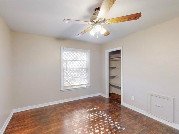 7629  Lake June Road , Dallas Texas 75217